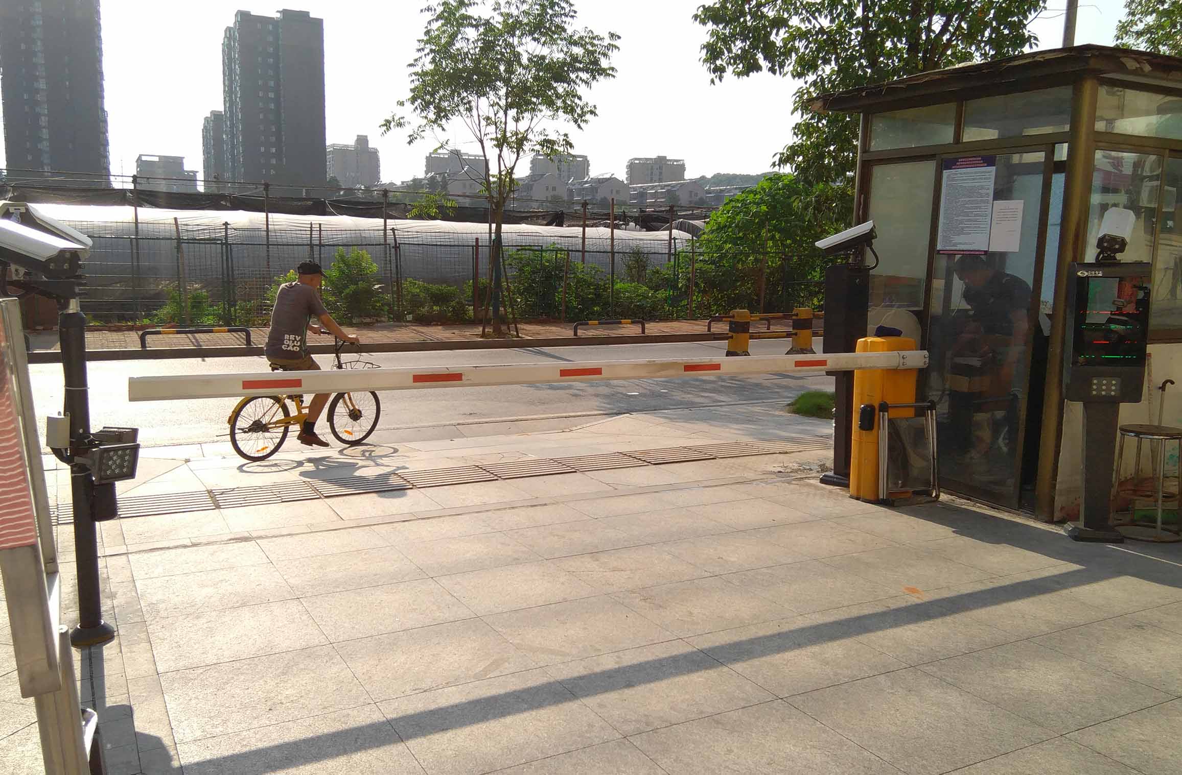長(zhǎng)沙雷隆智能科技有限公司_長(zhǎng)沙車(chē)牌自動(dòng)識(shí)別系統(tǒng)|長(zhǎng)沙停車(chē)場(chǎng)管理系統(tǒng)|車(chē)牌識(shí)別系統(tǒng)|車(chē)牌識(shí)別一體機(jī)|人行通道閘|智能通道閘|停車(chē)收費(fèi)系統(tǒng)|智能門(mén)禁系統(tǒng) 長(zhǎng)沙雷隆智能科技有限公司_長(zhǎng)沙車(chē)牌自動(dòng)識(shí)別系統(tǒng)|長(zhǎng)沙停車(chē)場(chǎng)管理系統(tǒng)|車(chē)牌識(shí)別系統(tǒng)|車(chē)牌識(shí)別一體機(jī)|人行通道閘|智能通道閘|停車(chē)收費(fèi)系統(tǒng)|智能門(mén)禁系統(tǒng)