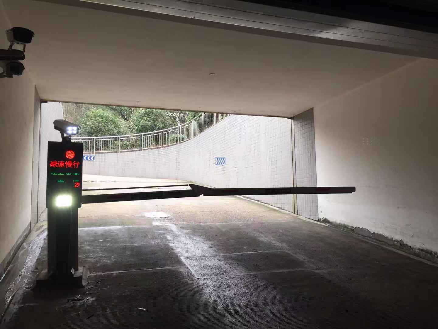 長(zhǎng)沙雷隆智能科技有限公司_長(zhǎng)沙車(chē)牌自動(dòng)識(shí)別系統(tǒng)|長(zhǎng)沙停車(chē)場(chǎng)管理系統(tǒng)|車(chē)牌識(shí)別系統(tǒng)|車(chē)牌識(shí)別一體機(jī)|人行通道閘|智能通道閘|停車(chē)收費(fèi)系統(tǒng)|智能門(mén)禁系統(tǒng) 長(zhǎng)沙雷隆智能科技有限公司_長(zhǎng)沙車(chē)牌自動(dòng)識(shí)別系統(tǒng)|長(zhǎng)沙停車(chē)場(chǎng)管理系統(tǒng)|車(chē)牌識(shí)別系統(tǒng)|車(chē)牌識(shí)別一體機(jī)|人行通道閘|智能通道閘|停車(chē)收費(fèi)系統(tǒng)|智能門(mén)禁系統(tǒng)